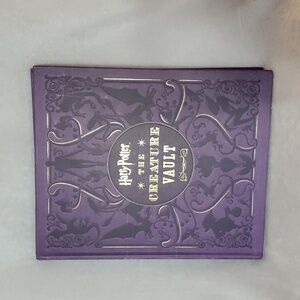🏠 HARRY POTTER The Creature Vault Book